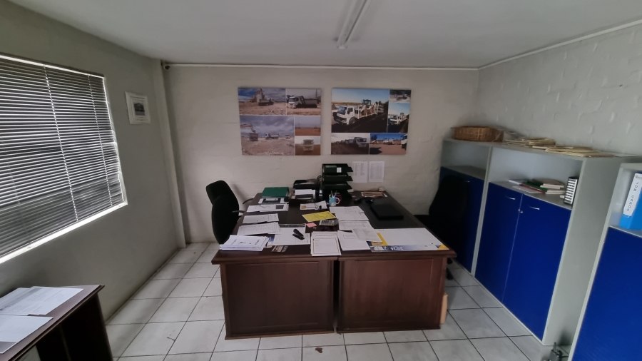 To Let commercial Property for Rent in Okavango Park Western Cape